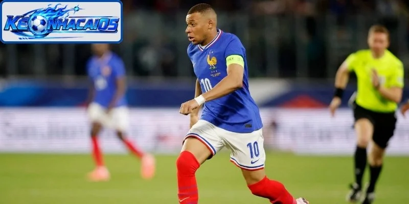 Mbappe trước màn đấu trí căng thẳng