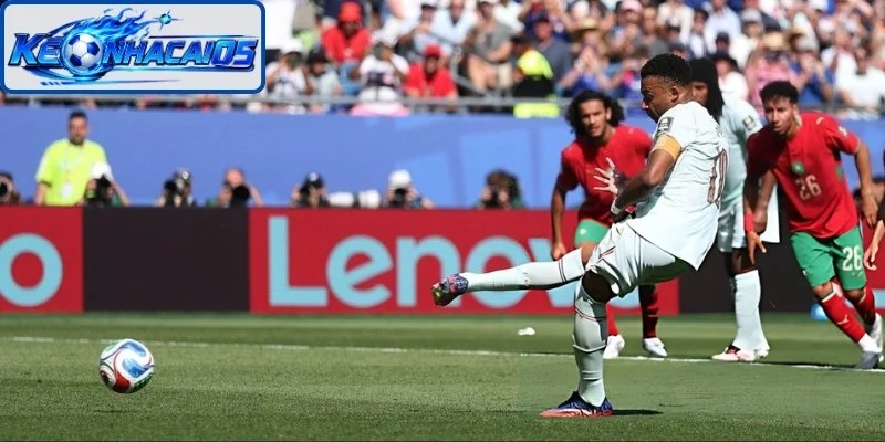 Áp lực của Kylian Mbappe trước thời khắc sút bóng